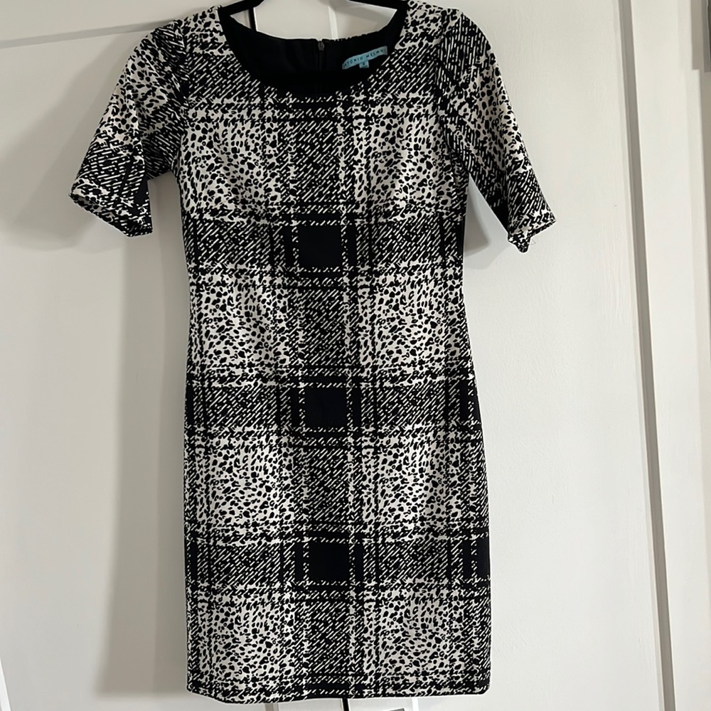 Antonio Melani black White fitted dress size 0